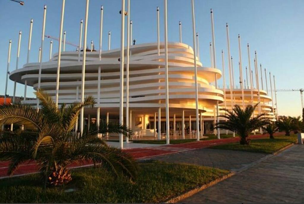 Apart Hotel Luxor Batumi Exterior photo